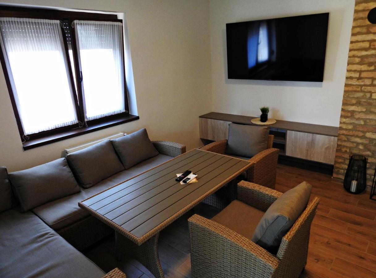 Kukorica Csarda Apartman 2 Balatonujlak Екстер'єр фото