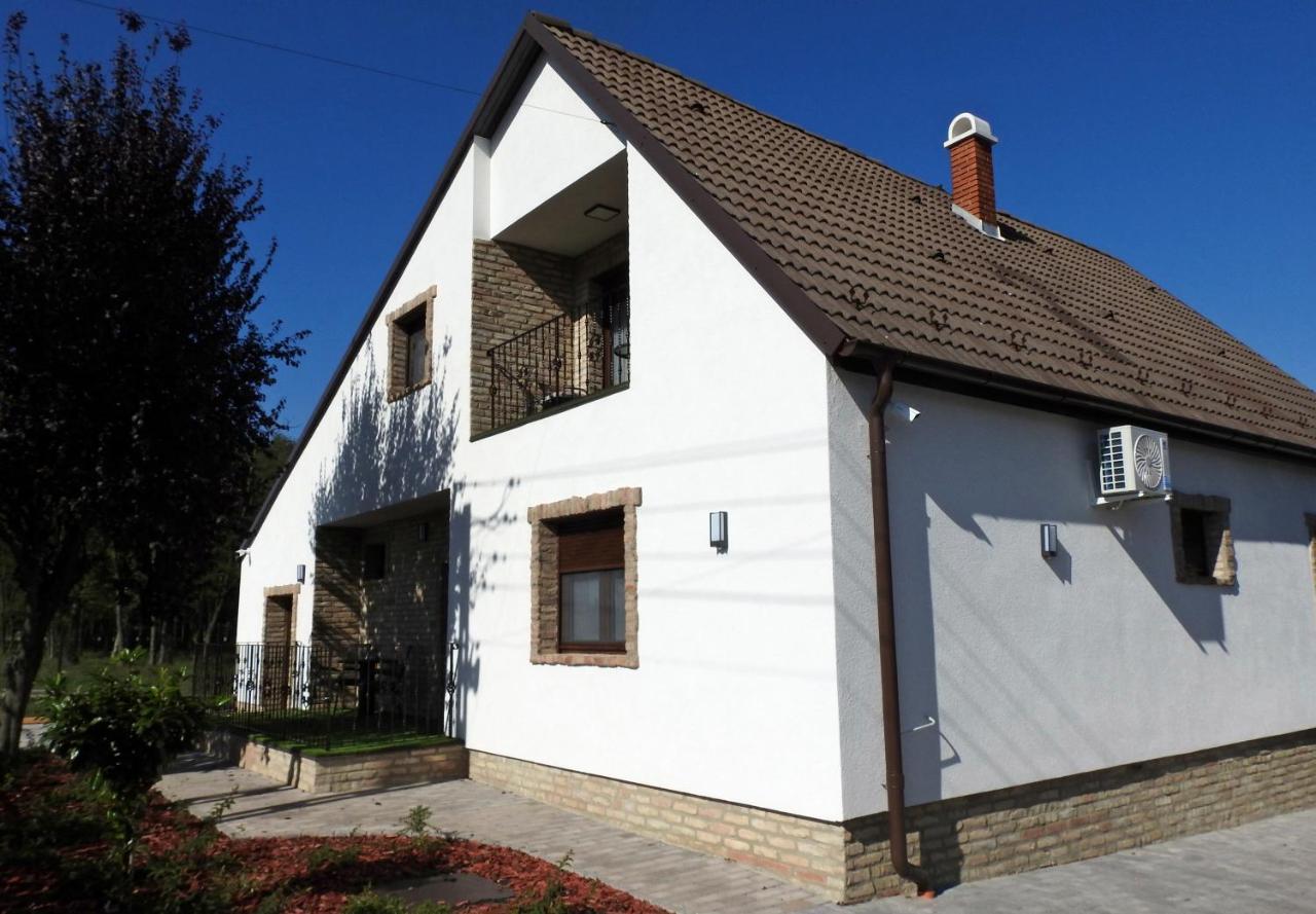 Kukorica Csarda Apartman 2 Balatonujlak Екстер'єр фото