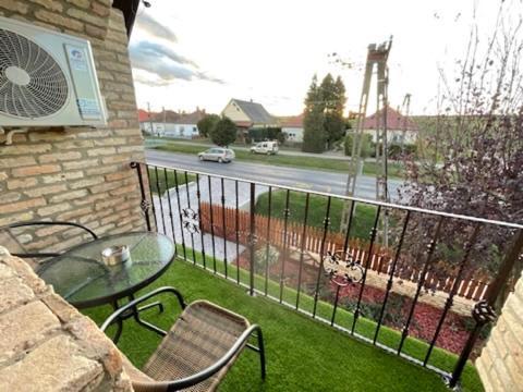 Kukorica Csarda Apartman 2 Balatonujlak Екстер'єр фото